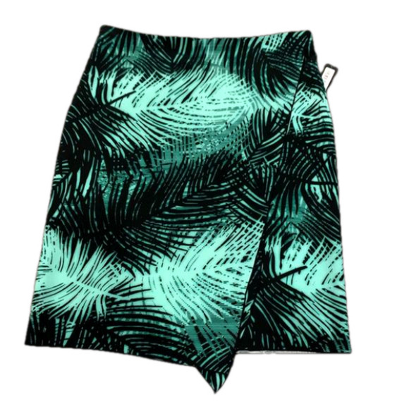 Worthington NWT Palm Leaf Black/Shades Of Green Skirt 14 - Picture 1 of 8